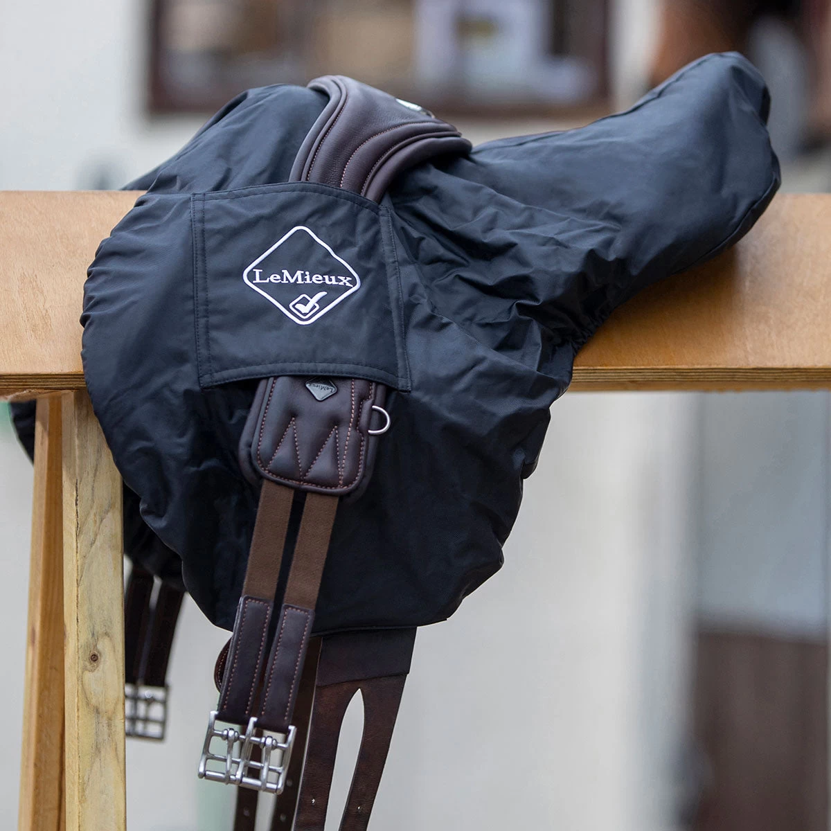 LeMieux ProKit All Purpose Saddle Cover - Image 3